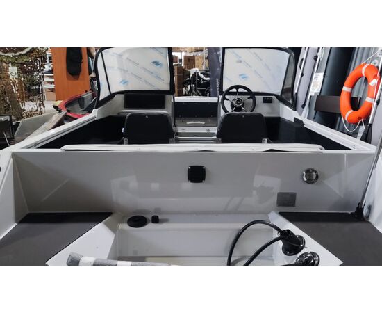 Windboat 4.5 DCX серая алюминиевая моторная лодка с дополнительной комплектацией, изображение 4