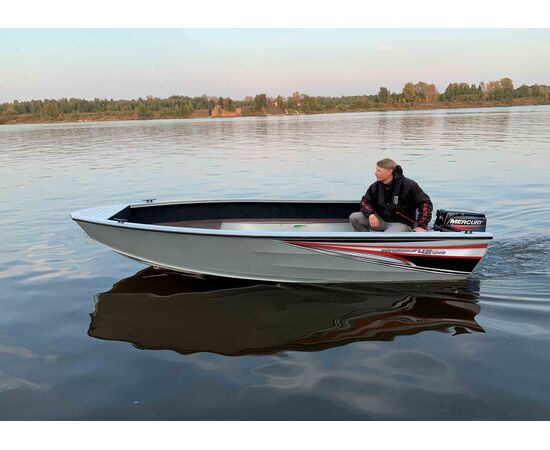 Windboat 4.2 EVO - алюминиевая моторная лодка с тентом и накладками, изображение 32