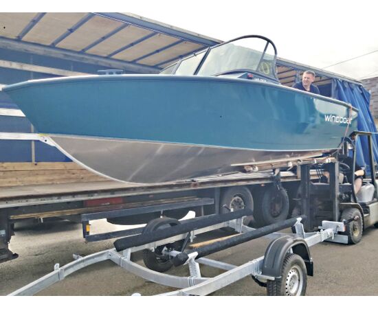 Windboat 4.6 DСX  Рестайлинг двухконсольная - алюминиевая моторная лодка, изображение 4