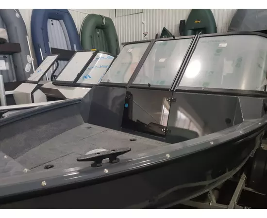 Windboat 4.5 DCX двухконсольная с дополнительной комплектацией - алюминиевая моторная лодка, изображение 9